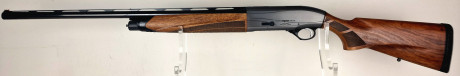 Photo 20260804_095519.jpg Fusil Semi-automatique BERETTA A400 Unico Cal 12/89 + malette