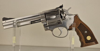Photo 20260813_164531.jpg Revolver MANU RHIN 88SX5 Cal.357mag +boite carton
