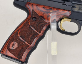Photo 20260814_103616.jpg Pistolet BROWNING BuckMark Rosewood cal.22lr + Point rouge BURRIS + Housse