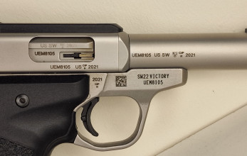 Photo 20260820_100932.jpg Pistolet SMITH et WESSON SW-22 Cal.22lr + silencieux
