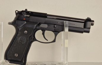 Photo 20260820_102916.jpg Pistolet BERETTA 92FS Cal.9x19 + malette